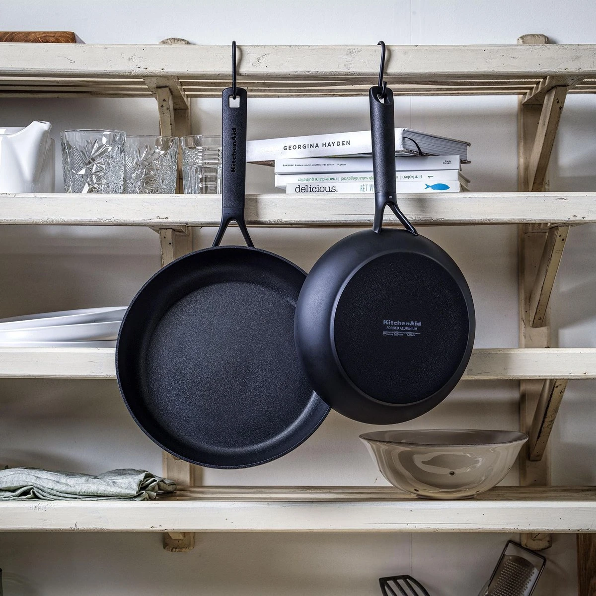 Greenpan KitchenAid Classic Aluminium Koekenpannenset 2-delig ø20+28cm - Zwart - Inductie 9 Greenpan KitchenAid Classic Aluminium Koekenpannenset 2-delig ø20+28cm - Zwart - Inductie - Afbeelding 9