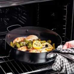 GreenPan Copenhagen Stoofpan Met Deksel En Extra Handvat 28cm/4.3L -Kookwereld Winkel 1200x1200 1004