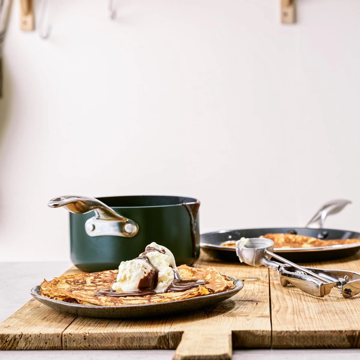 Dagelijkse Kost - Jeroen Meus - Steelpan ø16cm 1,58L - Inductie - Anti-aanbak - PFAS-vrij 2 Dagelijkse Kost - Jeroen Meus - Steelpan ø16cm 1,58L - Inductie - Anti-aanbak - PFAS-vrij - Afbeelding 2