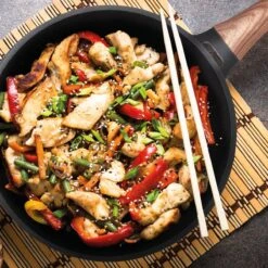 Rosmarino Black Line - Wokpan - Ø30cm - 100% PFAS & PFOA Vrij - Gegoten Aluminium - Non-stick Minerale Coating - Ergonomische Handgreep - Geschikt Voor Alle Warmtebronnen & Vaatwasser -Kookwereld Winkel 1200x1200 474