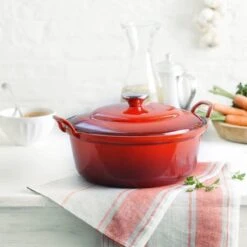 Le Creuset Braadpan Faitout Tradition Kersenrood - ø 24 Cm / 3 Liter 11 Le Creuset Braadpan Faitout Tradition Kersenrood - ø 24 Cm / 3 Liter -Kookwereld Winkel 1200x1200 801