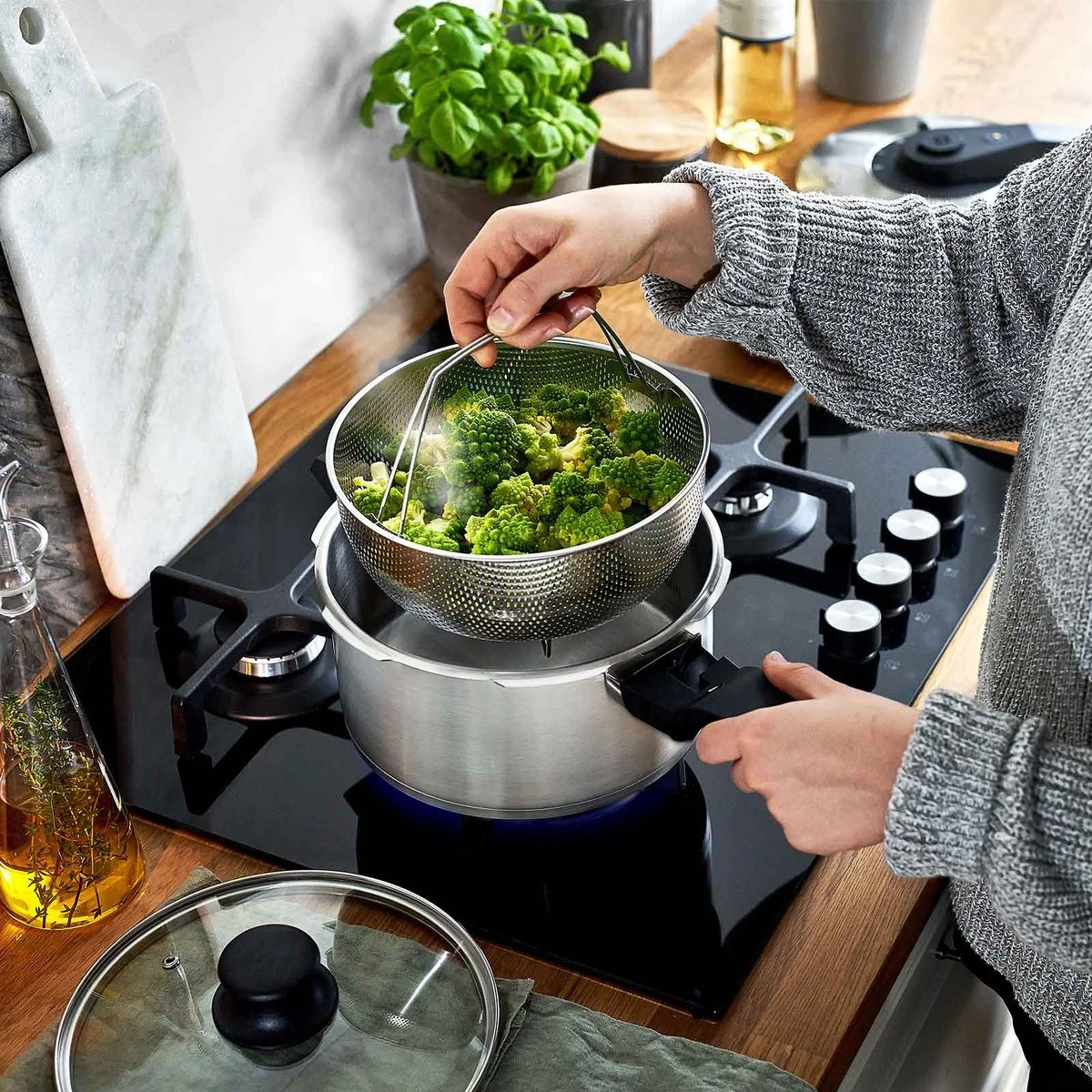 Springlane Roestvrijstalen Snelkookpan - Inductie - Pressure Cooker - 6,0 L Met Stoommand 4 Springlane Roestvrijstalen Snelkookpan - Inductie - Pressure Cooker - 6,0 L Met Stoommand - Afbeelding 4