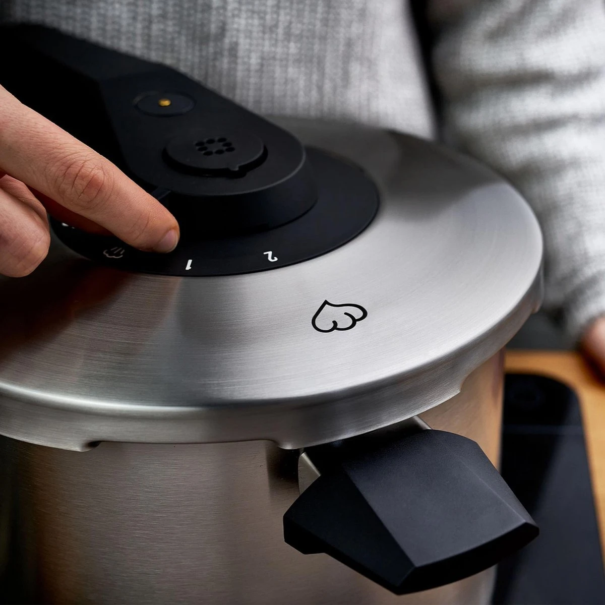 Springlane Roestvrijstalen Snelkookpan - Inductie - Pressure Cooker - 6,0 L Met Stoommand 6 Springlane Roestvrijstalen Snelkookpan - Inductie - Pressure Cooker - 6,0 L Met Stoommand - Afbeelding 6