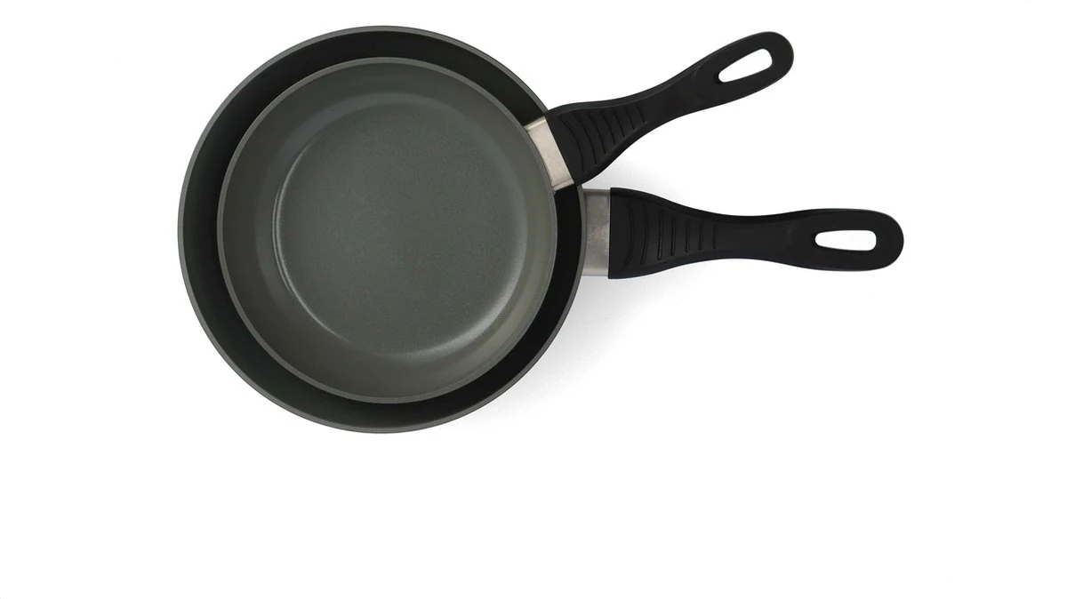 BK Easy Basic Ceramic Koekenpannenset - Ø20 Cm En Ø24 Cm - PFAS-vrij 1 BK Easy Basic Ceramic Koekenpannenset - Ø20 Cm En Ø24 Cm - PFAS-vrij