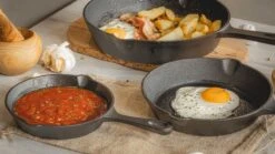 Blackwell Koekenpannenset - Gietijzer - ø 16, 20 En 25 Cm - Zonder Anti-aanbaklaag 13 Blackwell Koekenpannenset - Gietijzer - ø 16, 20 En 25 Cm - Zonder Anti-aanbaklaag -Kookwereld Winkel 1200x675 12