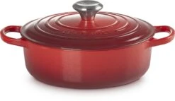 Le Creuset - Gietijzeren - Lage Braadpan - 24cm - Kersenrood 29 Le Creuset - Gietijzeren - Lage Braadpan - 24cm - Kersenrood -Kookwereld Winkel 1200x695 4