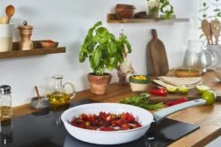 Tefal Natural Chef Koekenpan - Ø 24 Cm -Kookwereld Winkel 1200x797 3