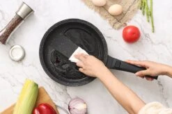 Swiss Pro+ | Set 14 Delige Pannenset | Inductie - Pannensets - Glazen Deksel - Met Afneembare Handgreep - Marmeren Interieur -PFAS-vrij | Black (Zwart) 16 Swiss Pro+ | Set 14 Delige Pannenset | Inductie - Pannensets - Glazen Deksel - Met Afneembare Handgreep - Marmeren Interieur -PFAS-vrij | Black (Zwart) -Kookwereld Winkel 1200x799 46