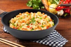 Rosmarino Black Line - Wokpan - Ø30cm - 100% PFAS & PFOA Vrij - Gegoten Aluminium - Non-stick Minerale Coating - Ergonomische Handgreep - Geschikt Voor Alle Warmtebronnen & Vaatwasser -Kookwereld Winkel 1200x800 99