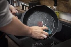 Tefal Robusto - Hapjespan - Ø26 Cm - Met Deksel -Kookwereld Winkel 1200x801 8