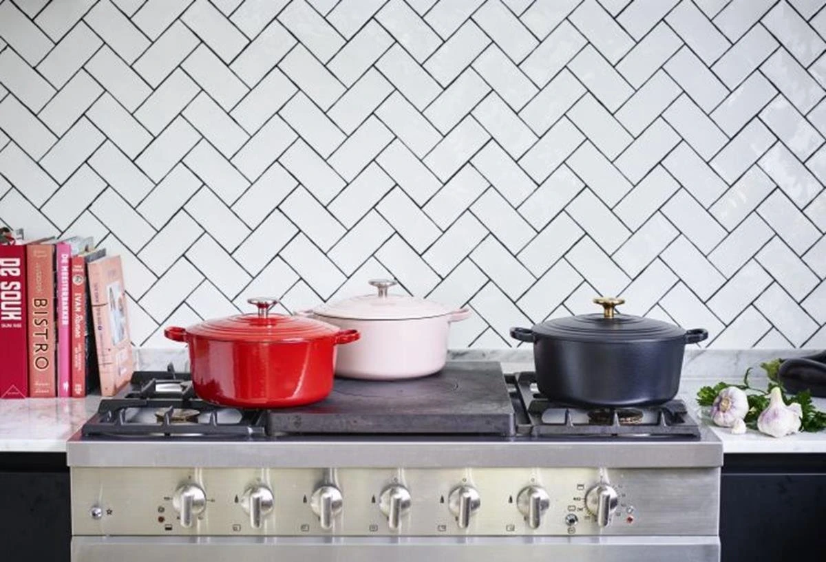 BK Bourgogne Braadpan Ø 20 Cm - Rood - Gietijzer - Inductie 4 BK Bourgogne Braadpan Ø 20 Cm - Rood - Gietijzer - Inductie - Afbeelding 4