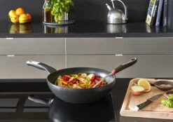 Tefal Unlimited Wokpan - Ø 28 Cm -Kookwereld Winkel 1200x843