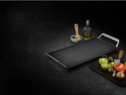 AEG MASTERY COLLECTION Plancha A9HL33 - Grillplaat - Gegoten Aluminium - 22 X 43 Cm 13 AEG MASTERY COLLECTION Plancha A9HL33 - Grillplaat - Gegoten Aluminium - 22 X 43 Cm -Kookwereld Winkel 1200x902 1