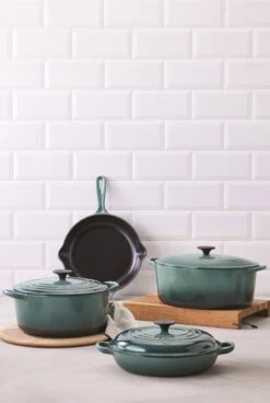 Le Creuset Braadpan Signature Ocean ø 26 Cm / 5.3 Liter 6 Le Creuset Braadpan Signature Ocean ø 26 Cm / 5.3 Liter -Kookwereld Winkel 806x1200
