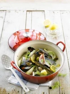 Le Creuset Braadpan Faitout Tradition Kersenrood - ø 24 Cm / 3 Liter 14 Le Creuset Braadpan Faitout Tradition Kersenrood - ø 24 Cm / 3 Liter -Kookwereld Winkel 901x1200 2